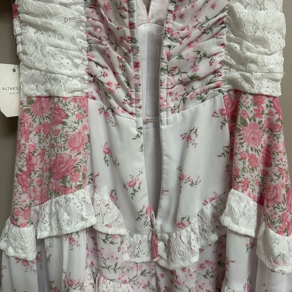 Altar’d State aderny dress - Picture 6 of 7